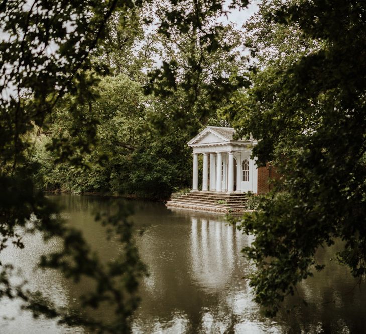 Stunning Hertfordshire Venue | Farmhouse at Redcoats | Green Antlers Photography