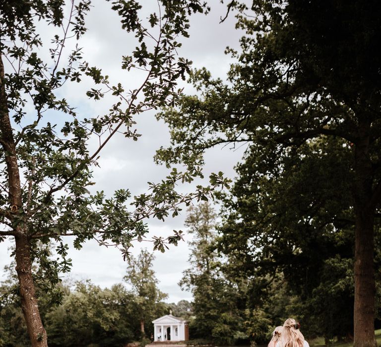 Beautiful Emerald Bridesmaid's with their Bride | Farmhouse at Redcoats | Green Antlers Photography