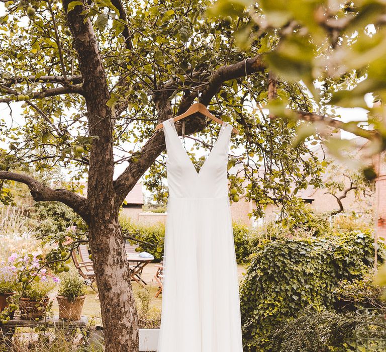 Charlie Brear Wedding Dress | Outdoor Ceremony at Sulgrave Manor Northamptonshire | Nicola Casey Photography