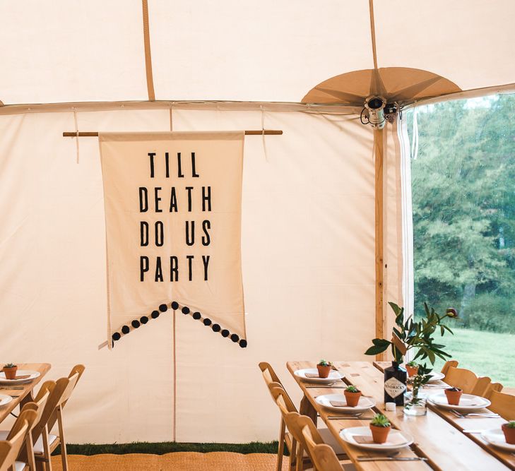 Till Death Do Us Party Wedding Decor | PapaKåta Sperry Tent at Chafford Park in Kent Countryside | Eve Dunlop Photography | Roost Film Co.