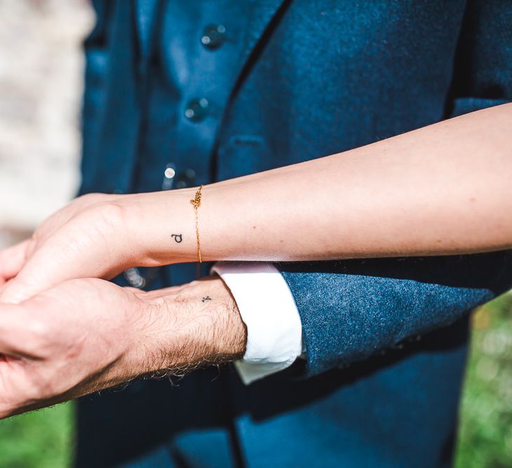 Wedding Accessories | PapaKåta Sperry Tent at Chafford Park in Kent Countryside | Eve Dunlop Photography | Roost Film Co.