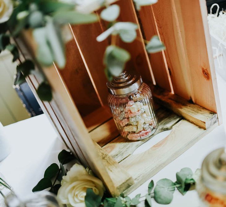 Sweet Table | Cooling Castle Barn Wedding | Michelle Cordner Photography