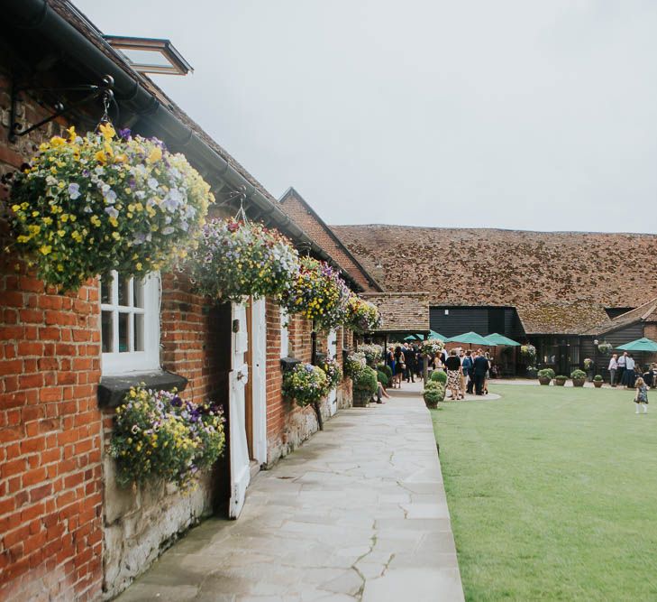 Cooling Castle Barn Wedding | Michelle Cordner Photography