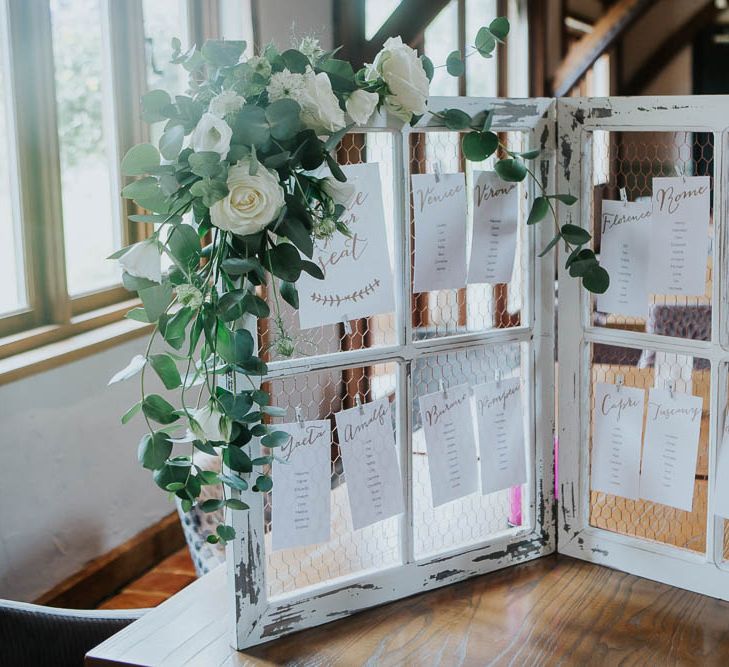 Frame & Chicken Wire Table Plan with Greenery & White Floral Decor | Cooling Castle Barn Wedding | Michelle Cordner Photography