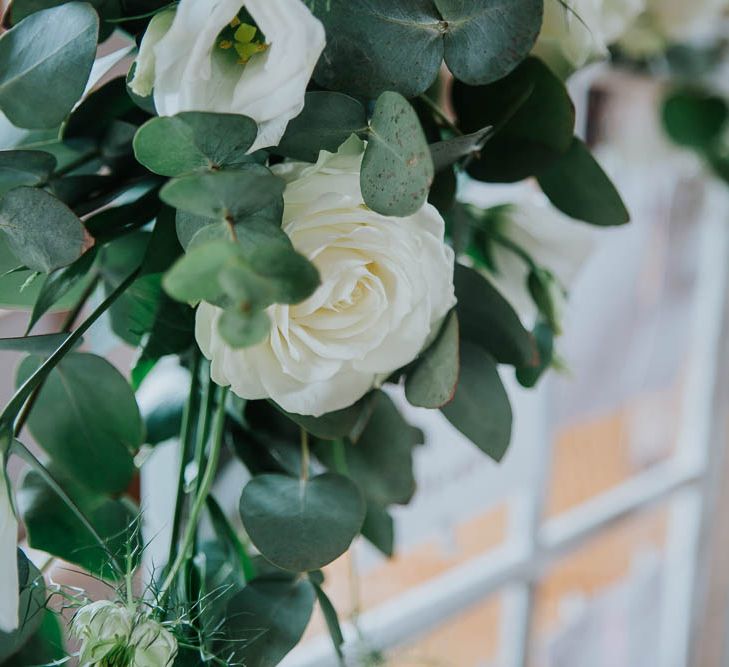 Frame & Chicken Wire Table Plan with Greenery & White Floral Decor | Cooling Castle Barn Wedding | Michelle Cordner Photography