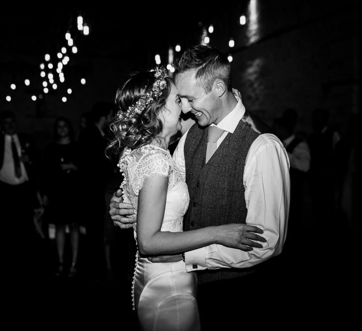 First Dance | Bride in Catherine Deane Separates | Groom in Harris Tweed | Country Wedding at Gorwell Farm, Dorset | Steph Newton Photography