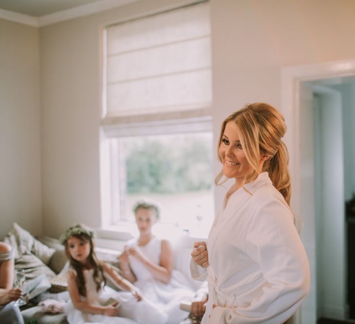 Getting ready | Owen House Wedding Barn | Cheshire | Image by Livi Edwards