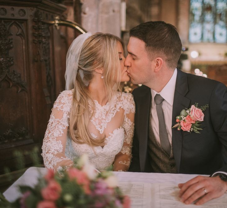 Ceremony | St. Thomas Becket Church | Image by Livi Edwards