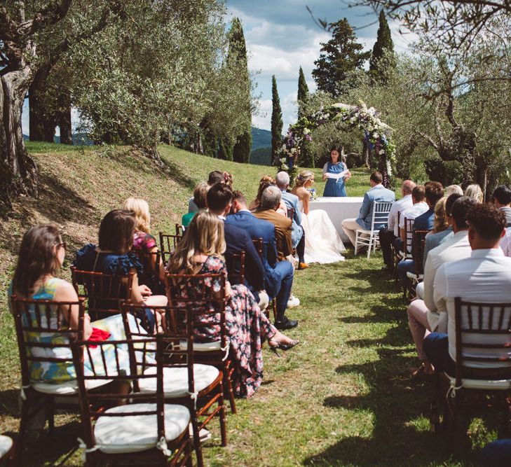 Wedding Ceremony | Outdoor Wedding at Borgo Bastia Creti in Italy | Paolo Ceritano Photography