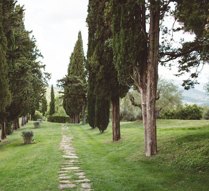 Outdoor Wedding at Borgo Bastia Creti in Italy | Paolo Ceritano Photography