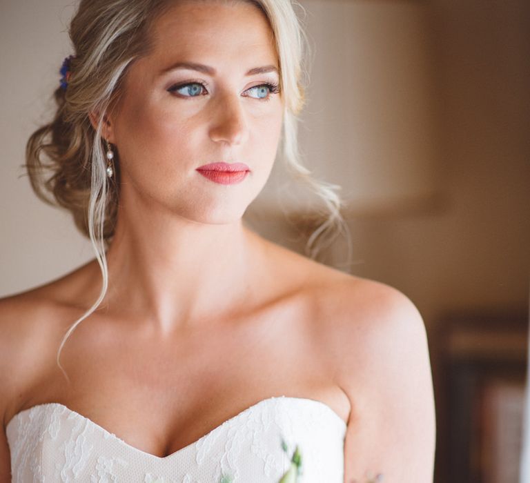 Bride in Lyn Ashworth Wedding Dress | Outdoor Wedding at Borgo Bastia Creti in Italy | Paolo Ceritano Photography