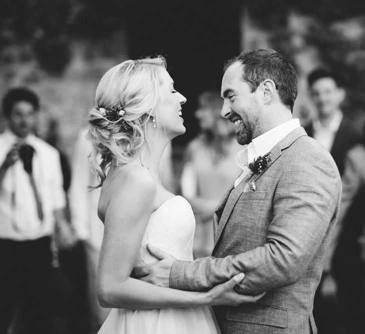 First Dance | Bride in Lyn Ashworth Wedding Dress | Groom in Light Blue Jacket | Outdoor Wedding at Borgo Bastia Creti in Italy | Paolo Ceritano Photography