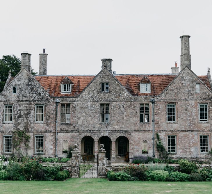 Hatch House Wedding With Outdoor Ceremony In Walled Garden