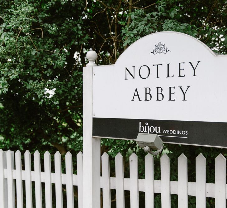 Elegant Notley Abbey Wedding | Natalie J Weddings Photography