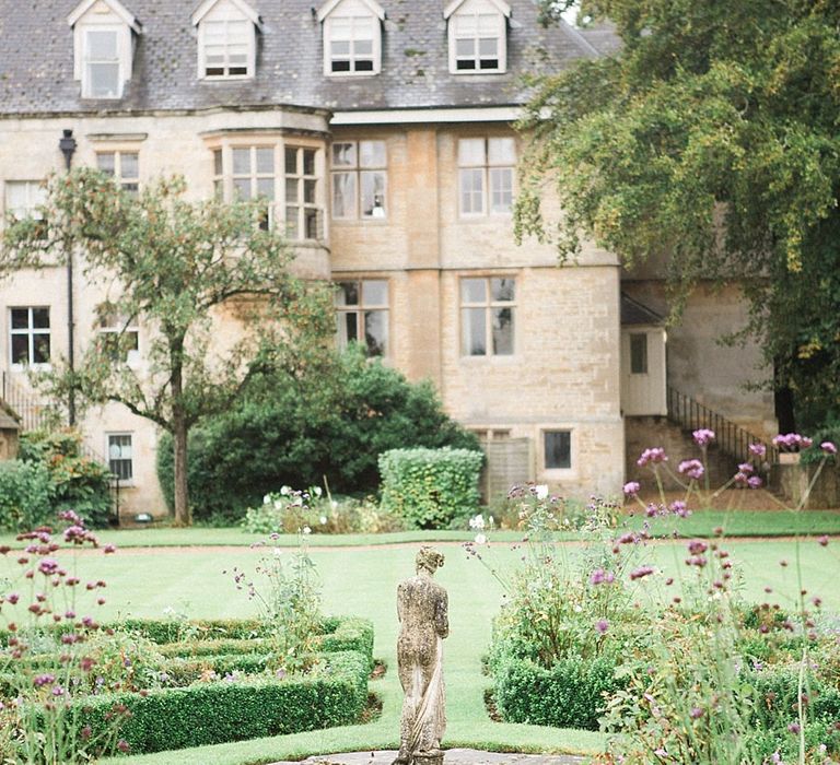 The Slaughter Manor House, Gloucestershire | Jacob & Pauline Photography | Pretty in White Films