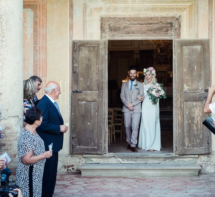 Church Wedding Ceremony | Boho Bride in Lace Rime Arodaky Olsen Gown & Flower Crown | Tuscany Wedding | Due su Due Photography