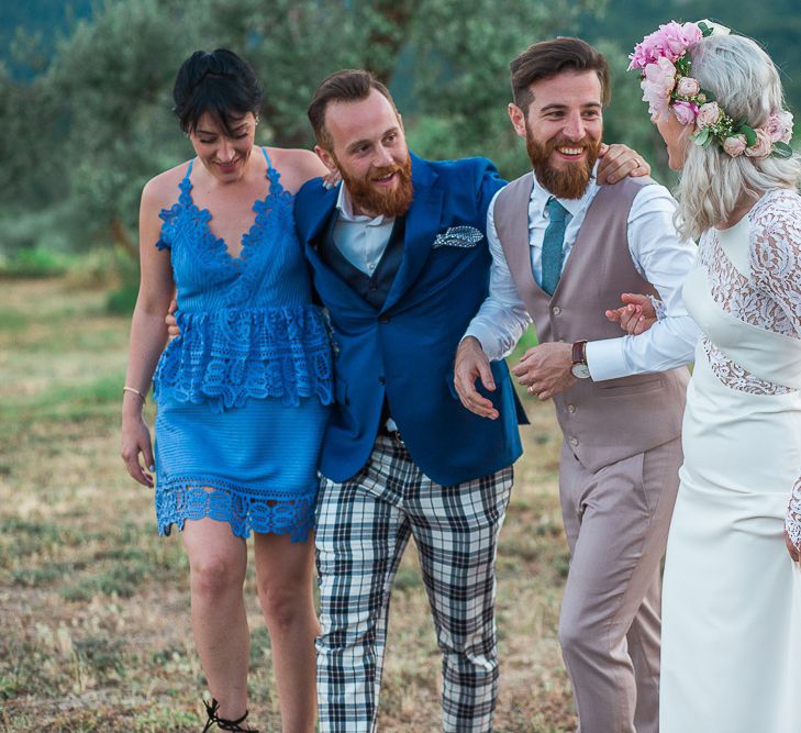 Boho Bride in Lace Rime Arodaky Olsen Gown & Flower Crown | Tuscany Wedding | Due su Due Photography