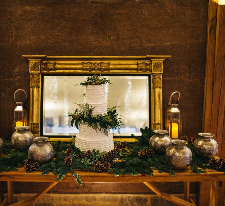 Winter Wedding Cake Table