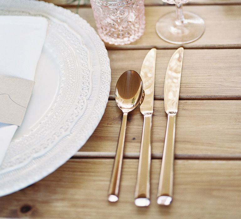 #crowedding Duchess & Butler cutlery, charger plates & Glasswear