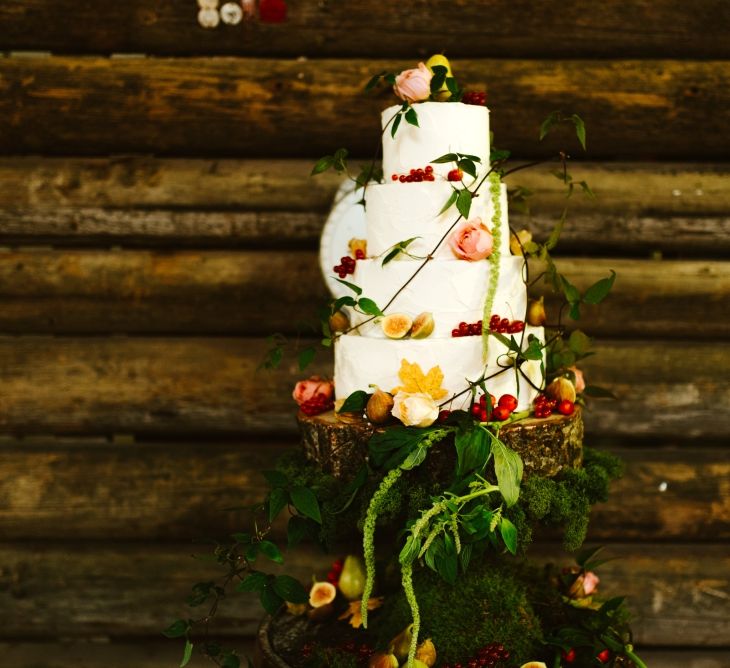 Wedding Cake With Fresh Flowers