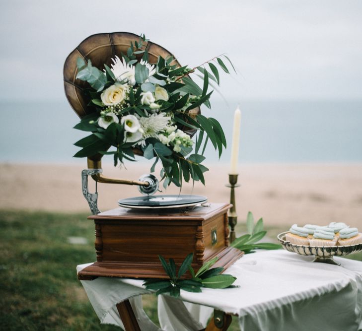 Vintage Gramophone Wedding Decor