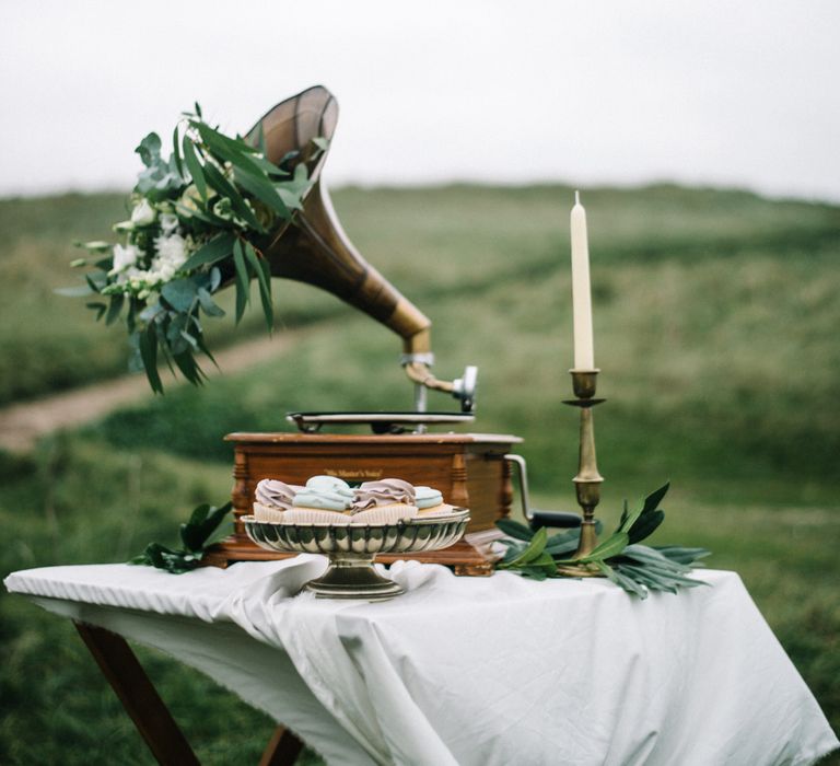 Vintage Gramophone Wedding Decor