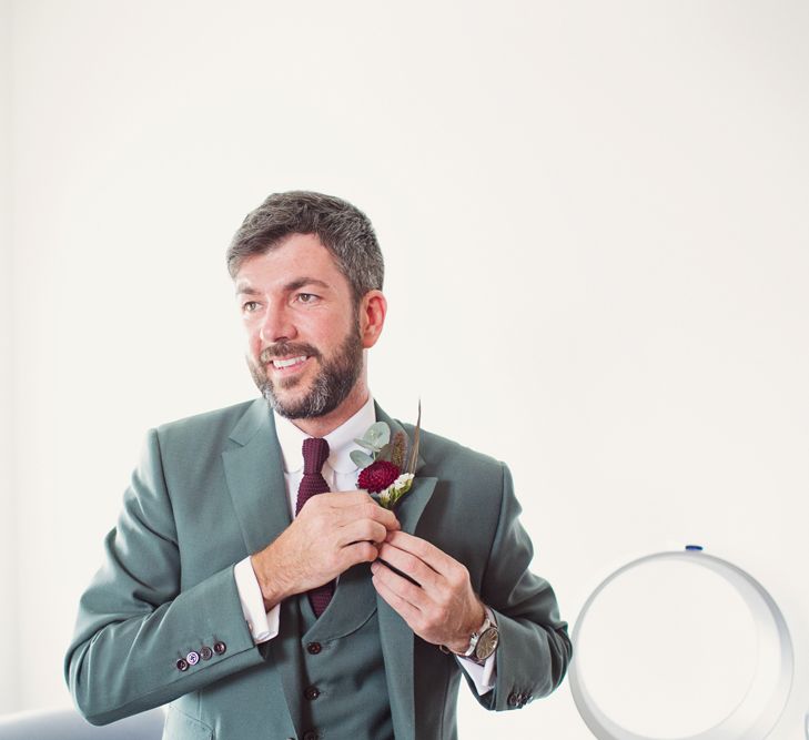 Groom in Mark Powell Suit | Cotton Candy Photography