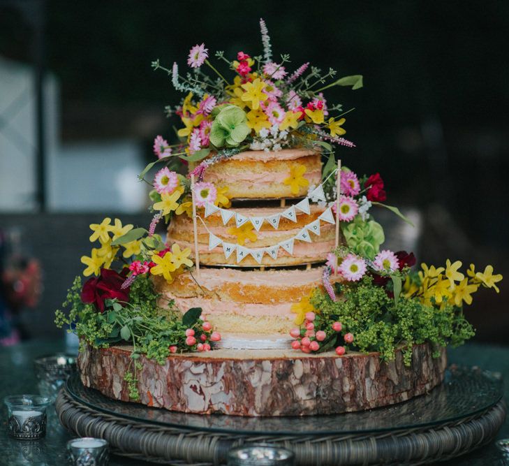 Homemade Naked Wedding Cake | Bright DIY Back Garden Wedding | Lisa Webb Photography | Bright DIY Back Garden Wedding | Lisa Webb Photography