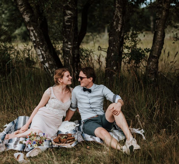 Festival Wedding At Campsite In Holland With A Picnic Reception & Images From Green Antlers Photography