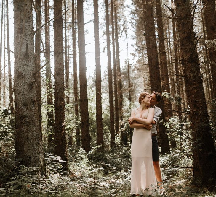 Festival Wedding At Campsite In Holland With A Picnic Reception & Images From Green Antlers Photography