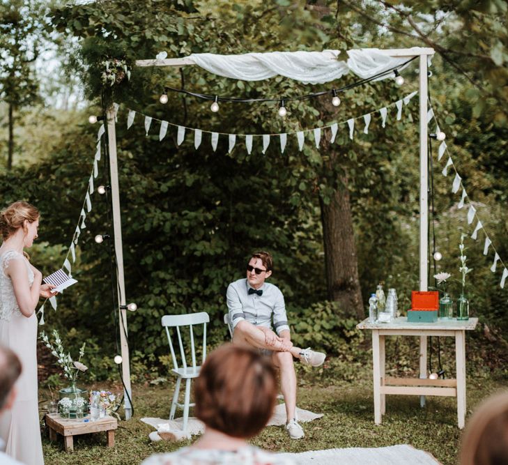 Festival Wedding At Campsite In Holland With A Picnic Reception & Images From Green Antlers Photography