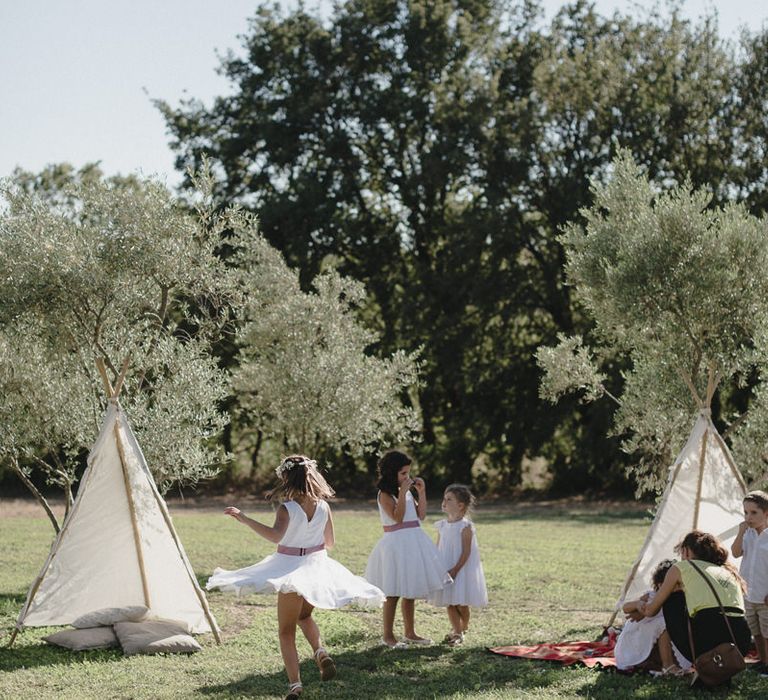 Outdoor Reception at Château Alpheran Provence | Sebastien Boudot Photography