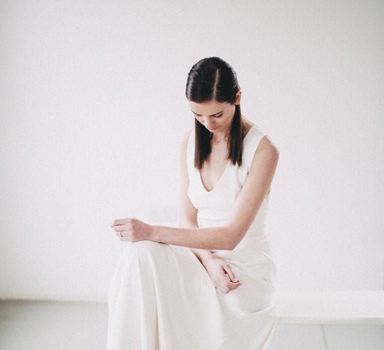 Minimal Elegant Bridal Inspiration Shoot With Ikebana Inspired Floral Arrangements By Kitten Grayson // Planned & Styled By Anemone Style // Images Genevieve Wedding Photography