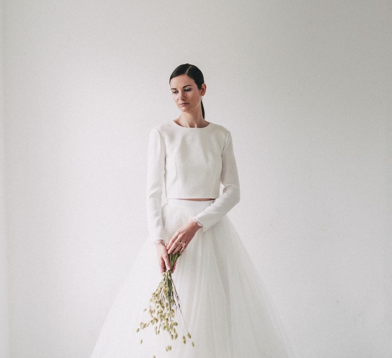 Minimal Elegant Bridal Inspiration Shoot With Ikebana Inspired Floral Arrangements By Kitten Grayson // Planned & Styled By Anemone Style // Images Genevieve Wedding Photography