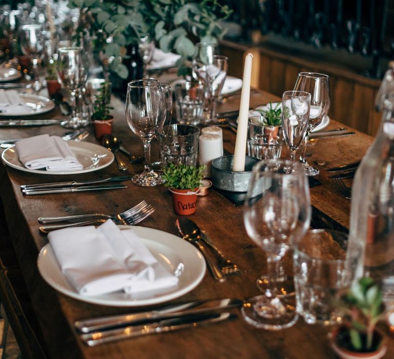 Tablescape | Intimate Pub Wedding at The Bell in Ticehurst | Dale Weeks Photography