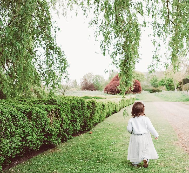 Pampas Grass Wedding With Autumnal Colour Palette & Bride In Sanyukta Shrestha With Feather Cape & Images From Lemonade Pictures