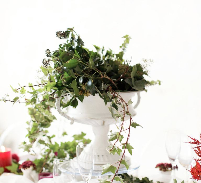 Berry & Foliage Tablescape For Autumnal Wedding