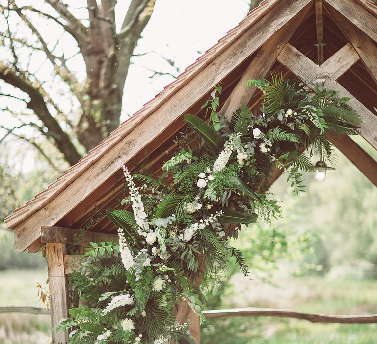 Botanical Outdoor Wedding at Millbridge Court | Lemonade Pictures