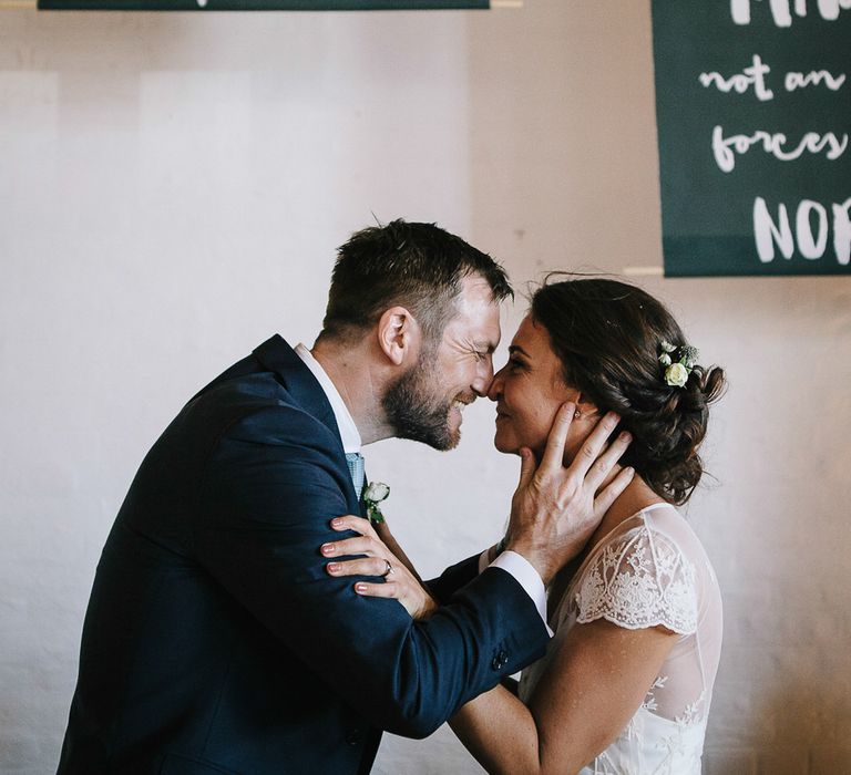 Trinity Buoy Wharf Wedding With Bride In Otaduy And Planning By Liz Linkleter Events Flowers By Grace And Thorn Images From My Beautiful Bride Photography