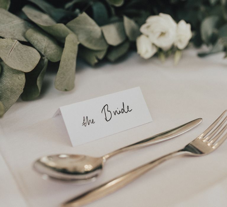 Simple Place Setting For Weddings