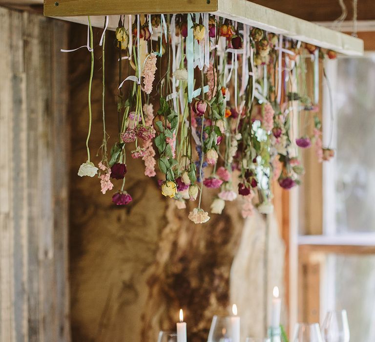 Dried Flower Installation By Lotus Floral Art | Image by Sarah London Photography | Having A Eco Friendly Wedding