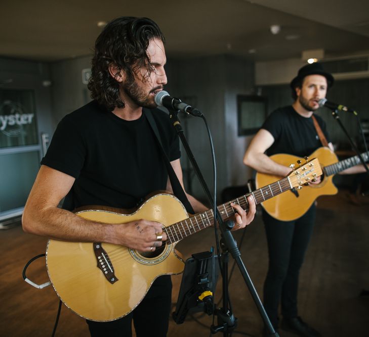 Alive music Wedding Band | Bright Wedding at The Oyster Shed in London | Chris Barber Photography