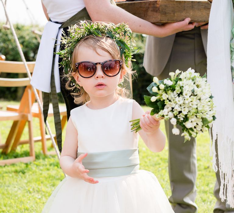 Flower Girl | Turner & Moss Photography