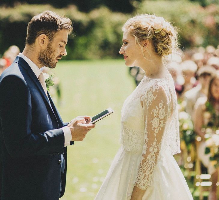 Bride & Groom Outdoor Ceremony