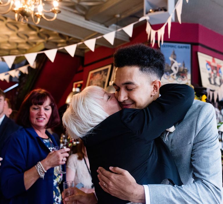 60s Inspired London Pub Wedding | The Peasant | Babb Photo