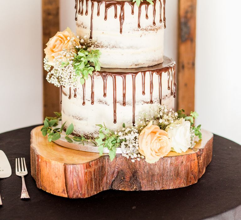 Dripping Wedding Cake | Thames Chase Centre Boho Wedding | Gyan Gurung Photography