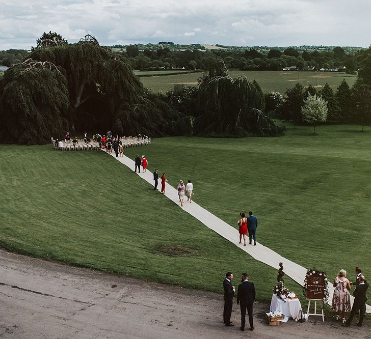 Amanda Wakeley Bride For A Stylish Autumnal Wedding Styled By Amber At Bellinter House With Images From Savo Wedding Photography