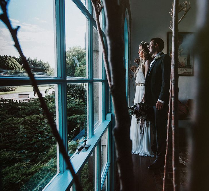 Amanda Wakeley Bride For A Stylish Autumnal Wedding Styled By Amber At Bellinter House With Images From Savo Wedding Photography