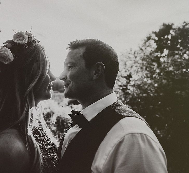 Amanda Wakeley Bride For A Stylish Autumnal Wedding Styled By Amber At Bellinter House With Images From Savo Wedding Photography