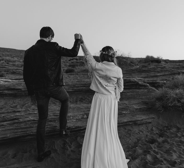 Dried Flower Crowns from Sophie & Luna | Antelope Canyon Arizona Elopement | Image by <a href="https://www.nataliejweddings.com/" target="_blank">Natalie J Weddings Photography</a>